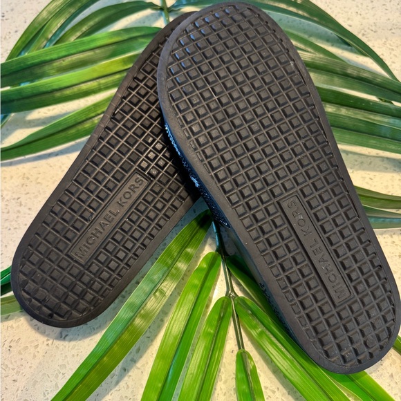 Michael Kors slides - Picture 3 of 4